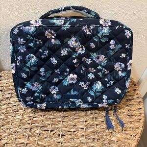 Vera Bradley Zip Hanging Organizer